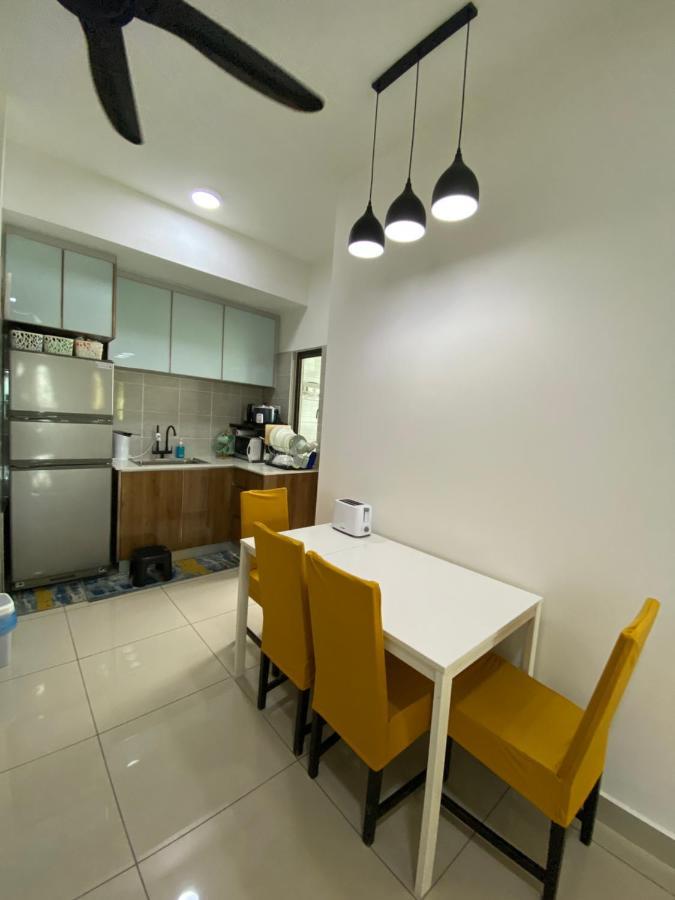 Zima Homestay@Kajang2 Exteriör bild