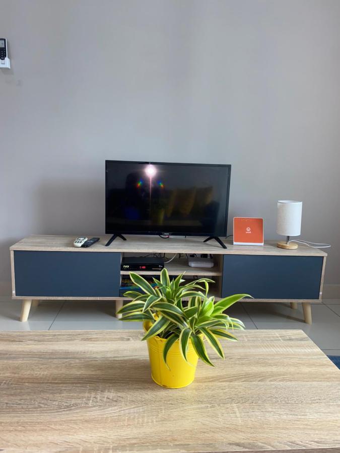 Zima Homestay@Kajang2 Exteriör bild