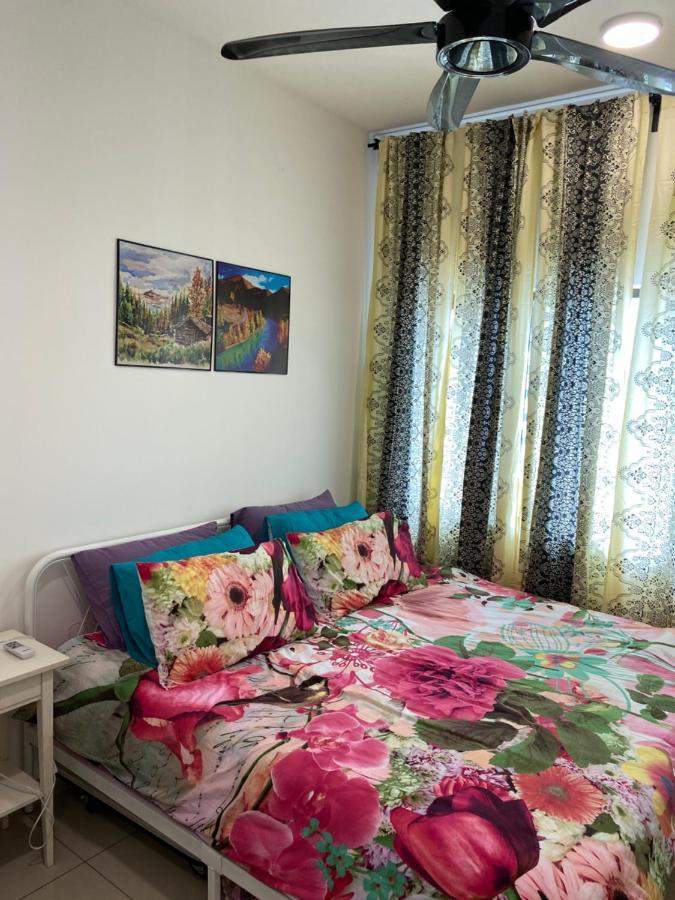 Zima Homestay@Kajang2 Exteriör bild